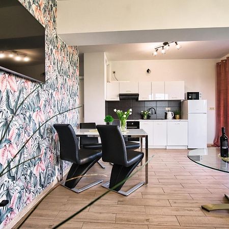 Apartament The Palm 35 By Housine Zator Bagian luar foto